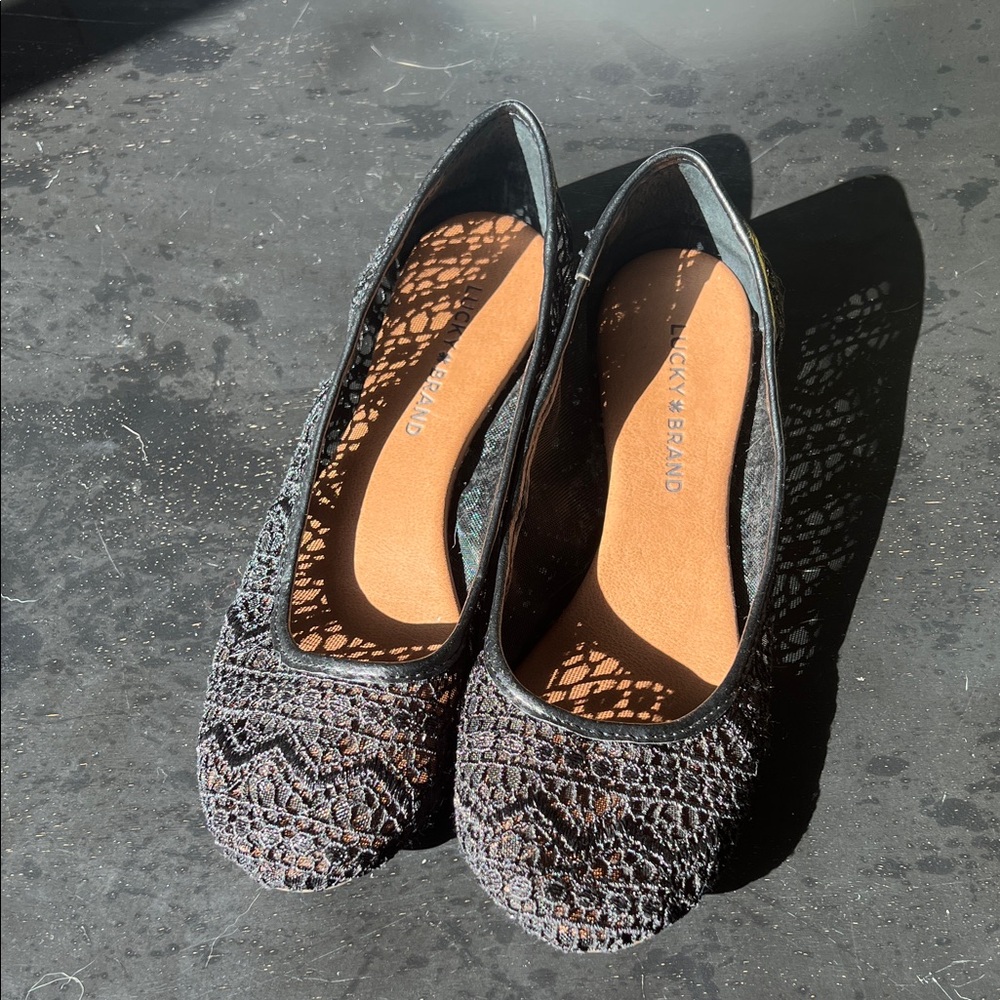 Lucky Brand Women's Black Lace Mesh Flats